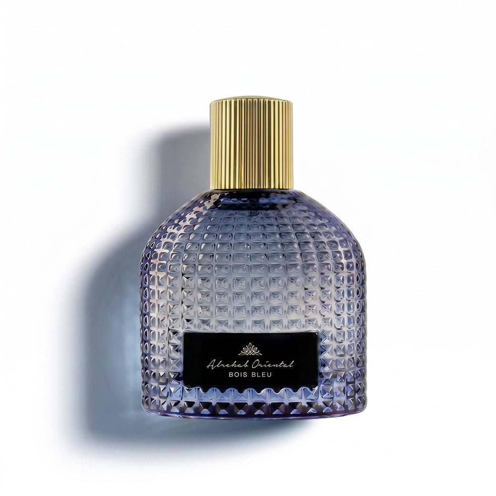 Bois Bleu luxury Parfum by Alrehab Oriental with a refined woody blue fragrance.